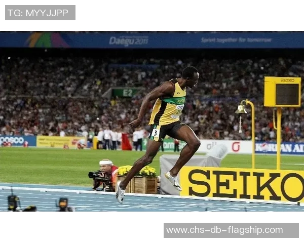 博尔特转战足球赛场挑战自我展现速度与激情的全新篇章